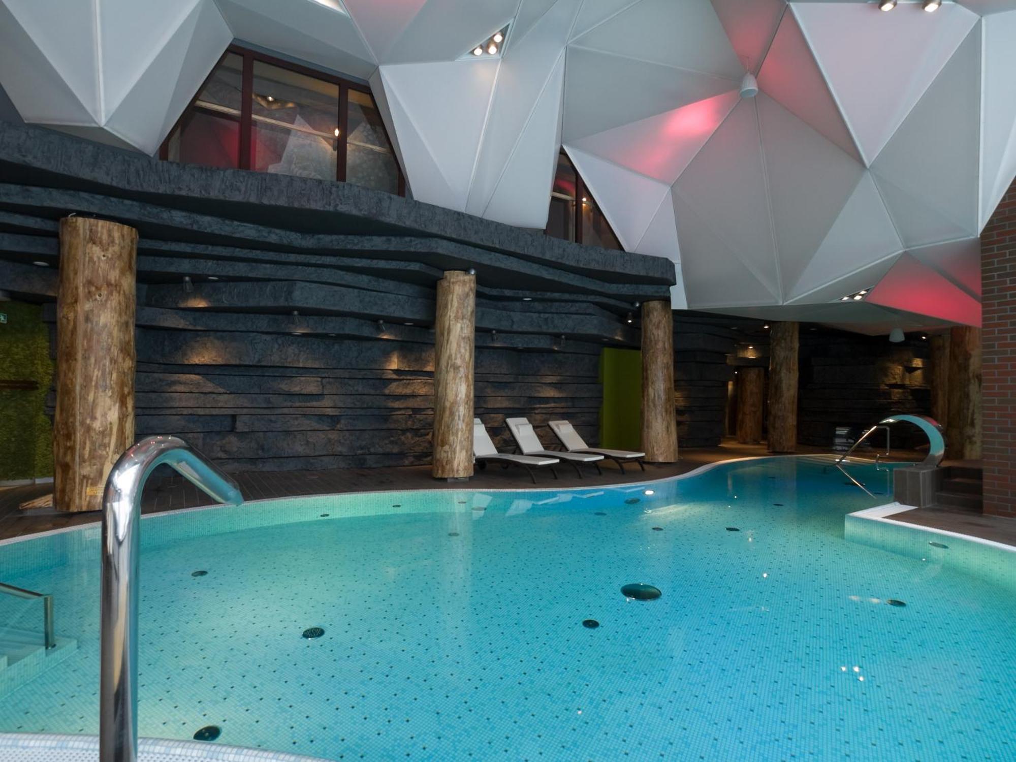Hotel Zubrowka Spa & Wellness Біловежа Екстер'єр фото